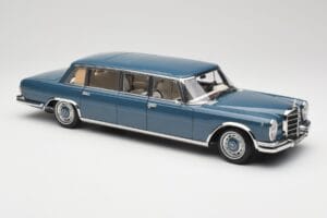 Mercedes 600 Pullman W100 Modrý NZG 1:18 B66040707 Kov – obrázek 6 z 8