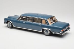 Mercedes 600 Pullman W100 Modrý NZG 1:18 B66040707 Kov – obrázek 7 z 8