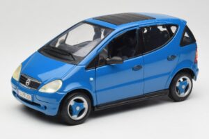 Mercedes A-Class W168 Světle Modrý Maisto 1:18 37800-M5 Kov