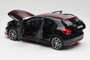 Mercedes A-Class W176 AMG Černý Norev 1:18 183596 Kov – obrázek 5 z 8