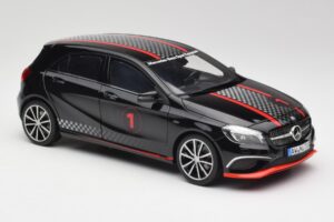 Mercedes A-Class W176 AMG Černý Norev 1:18 183596 Kov – obrázek 6 z 8
