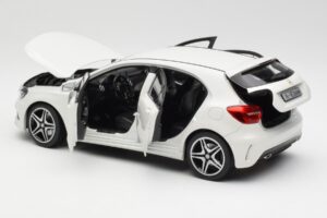 Mercedes A-Class W176 Cirrus Bílý Norev 1:18 B66960126 Kov – obrázek 5 z 8