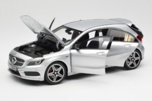 Mercedes A-Class W176 Polar Stříbrný Norev 1:18 B66960139 Kov – obrázek 2 z 8