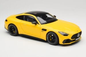 Mercedes AMG GT 43 C192 Turbo Sun Yellow NZG 1:18 B66960587 Kov – obrázek 6 z 8
