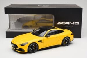 Mercedes AMG GT 43 C192 Turbo Sun Yellow NZG 1:18 B66960587 Kov – obrázek 8 z 8
