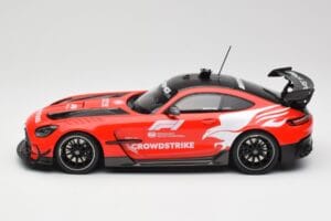 Mercedes AMG GT Black Series C190 Safety Car F1 2023 Minichamps 1:18 155032091 Kov – obrázek 3 z 6