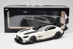 Mercedes AMG GT C190 Black Series Designo Diamond Bílý Metallic Minichamps 1:18 155032022 Kov – obrázek 6 z 6