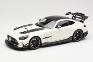 Mercedes AMG GT C190 Black Series Diamond White Metallic Minichamps 1:18 110032020 Kov