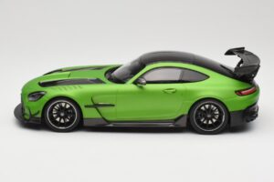 Mercedes AMG GT C190 Black Series Green Hell Magno Minichamps 1:18 155032020 Kov – obrázek 3 z 6
