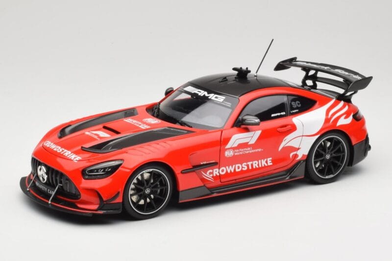 Mercedes AMG GT C190 Black Series Safety Car F1 2024 Minichamps 1:18 110032090 Kov