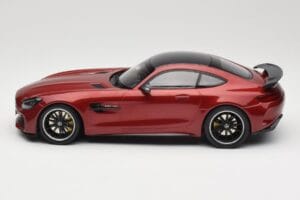Mercedes AMG GT R C190 Jupiter Red Metallic Minichamps 1:18 155036027 Kov – obrázek 3 z 6