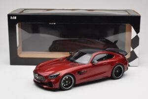 Mercedes AMG GT R C190 Jupiter Red Metallic Minichamps 1:18 155036027 Kov – obrázek 6 z 6