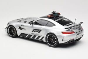 Mercedes AMG GT R C190 Safety Car F1 2019 Minichamps 1:18 155036090 Kov – obrázek 5 z 6