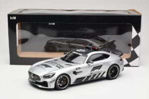 Mercedes AMG GT R C190 Safety Car F1 2019 Minichamps 1:18 155036090 Kov – obrázek 6 z 6