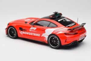 Mercedes AMG GT R C190 Safety Car F1 2021 Minichamps 1:18 155036095 Kov – obrázek 5 z 6