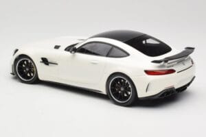 Mercedes AMG GT R C190 Bílý Metalíza Minichamps 1:18 155036028 Kov – obrázek 5 z 6