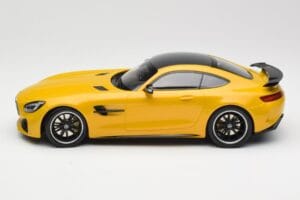 Mercedes AMG GT R C190 Žlutý Minichamps 1:18 155036021 Kov – obrázek 3 z 6