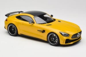 Mercedes AMG GT R C190 Žlutý Minichamps 1:18 155036021 Kov – obrázek 4 z 6
