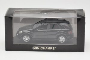Mercedes AMG ML 63 W164 Černý Minichamps 1:43 400037670 Kov – obrázek 4 z 4