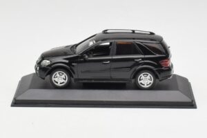 Mercedes AMG ML 63 W164 Černý Minichamps 1:43 400037670 Kov