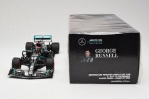 Mercedes AMG Petronas W11 #63 G. Russell Sakhir GP 2020 Minichamps 1:18 110201663 Kov – obrázek 6 z 6