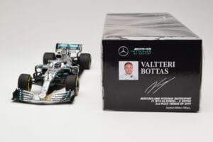 Mercedes AMG Petronas Motorsport W10 #77 V. Bottas 2nd Place Chinese GP 2019 Minichamps 1:18 110190377 Kov – obrázek 6 z 6