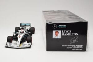 Mercedes AMG Petronas W10 #44 L. Hamilton Winner German GP 2019 Minichamps 1:18 110191144 Kov – obrázek 6 z 6
