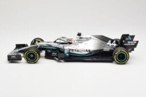Mercedes AMG Petronas W10 #44 L. Hamilton Winner Chinese GP 2019 Minichamps 1:18 110190344 Kov – obrázek 3 z 6