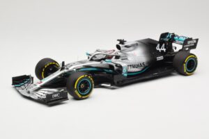 Mercedes AMG Petronas W10 #44 L. Hamilton F1 World Champion Dealer Edition 2019 Minichamps 1:18 B66960567 Kov