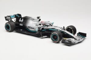 Mercedes AMG Petronas W10 EQ Power+ #44 L. Hamilton USA GP F1 World Champion 2019 Minichamps 1:18 110191844 Kov – obrázek 5 z 7
