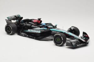 Mercedes AMG Petronas W15 E Performance #63 G. Russell Winner Austrian GP 2024 Minichamps 1:18 110241163 Kov – obrázek 4 z 6