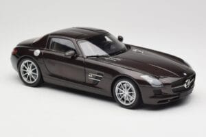 Mercedes AMG SLS C197 Brown Metallic Minichamps 1:18 100039028 Kov – obrázek 6 z 8