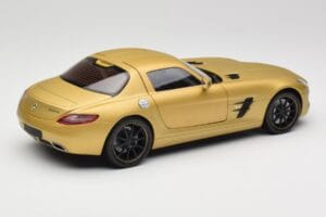 Mercedes AMG SLS C197 Zlatý Minichamps 1:18 100039024 Kov – obrázek 3 z 8