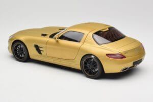 Mercedes AMG SLS C197 Zlatý Minichamps 1:18 100039024 Kov – obrázek 7 z 8