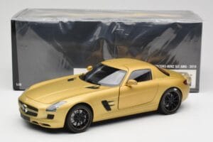 Mercedes AMG SLS C197 Zlatý Minichamps 1:18 100039024 Kov – obrázek 8 z 8