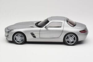 Mercedes AMG SLS C197 Grey Metallic Minichamps 1:18 100039025 Kov – obrázek 4 z 8