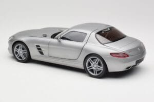 Mercedes AMG SLS C197 Grey Metallic Minichamps 1:18 100039025 Kov – obrázek 7 z 8