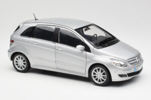 Mercedes B-Class W245 Stříbrný Kyosho 1:18 B66962326 Kov – obrázek 6 z 8