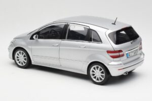 Mercedes B-Class W245 Stříbrný Kyosho 1:18 B66962326 Kov – obrázek 7 z 8