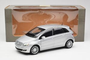 Mercedes B-Class W245 Stříbrný Kyosho 1:18 B66962326 Kov – obrázek 8 z 8