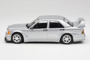 Mercedes 190E W201 2.5-16 EVO 2 Astral Stříbrný Metallic Minichamps 1:18 155036101 Kov – obrázek 3 z 6