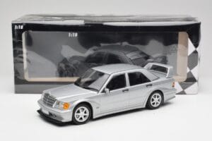 Mercedes 190E W201 2.5-16 EVO 2 Astral Stříbrný Metallic Minichamps 1:18 155036101 Kov – obrázek 6 z 6