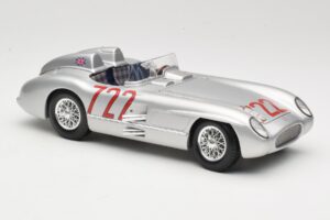 Mercedes 300 SLR W196S #722 S. Moss / D. Jenkinson Mille Miglia Winner 1955 Maisto 1:18 536887 Kov – obrázek 6 z 8