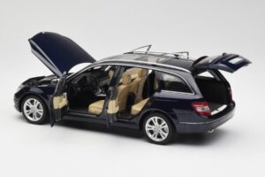 Mercedes C-Class S204 T-Modell Tanzanite Modrý AUTOart 1:18 B66962352 Kov – obrázek 5 z 8