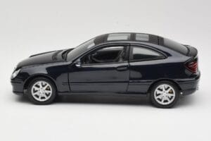 Mercedes C-Class Sports Coupe CL203 Modrý Maisto 1:18 B66962124 Kov – obrázek 4 z 8