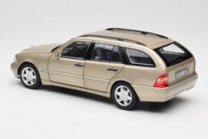 Mercedes C-Class T-Model W202 Smoke Silver Norev 1:18 183388 Kov – obrázek 7 z 8