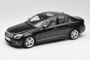 Mercedes C-Class W204 Avantgarde Obsidian Černý AUTOart 1:18 76264-R1 Kov