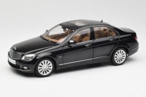 Mercedes C-Class W204 Obsidian Černý AUTOart 1:18 B66962365 Kov