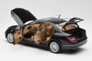 Mercedes C-Class W204 Obsidian Černý AUTOart 1:18 B66962365 Kov – obrázek 5 z 8
