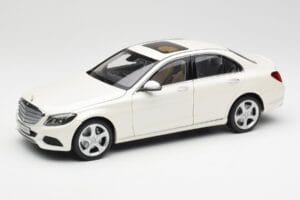 Mercedes C-Class W205 Diamond Bílý Metalíza Norev 1:18 B66960256 Kov